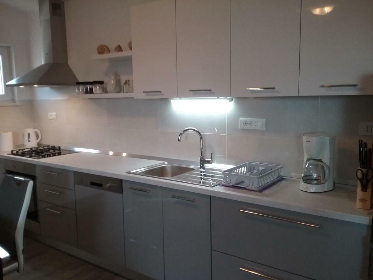 Apartment Willy Komiža Eksteriør billede