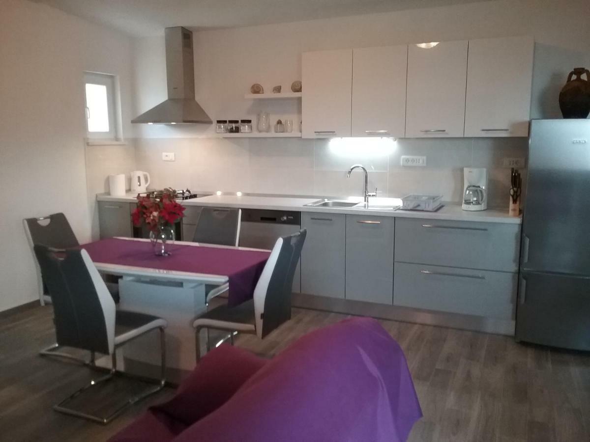 Apartment Willy Komiža Eksteriør billede