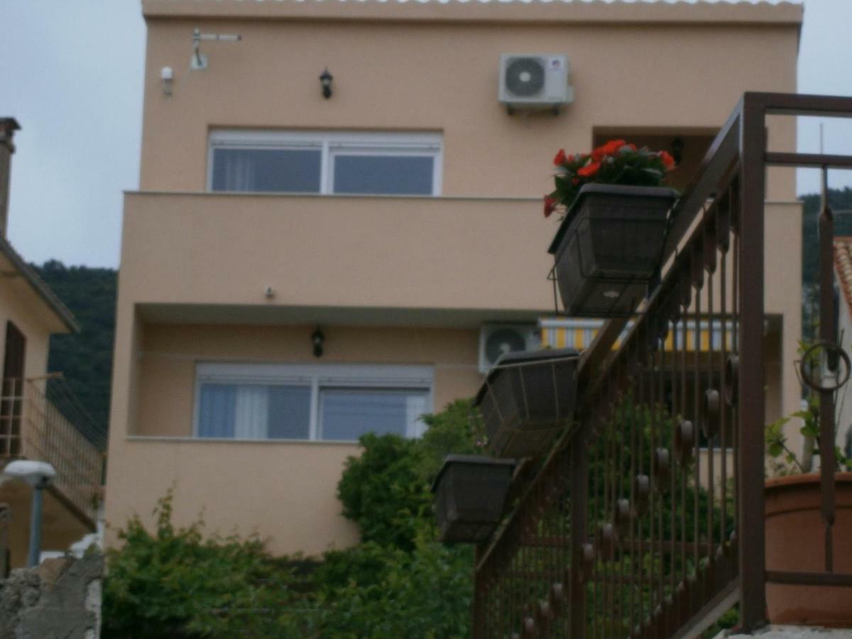 Apartment Willy Komiža Eksteriør billede