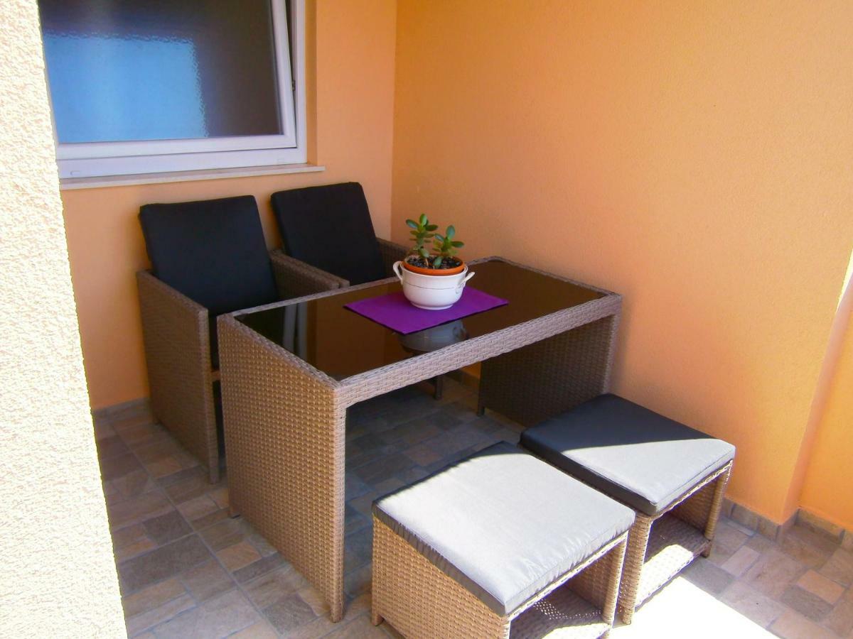 Apartment Willy Komiža Eksteriør billede